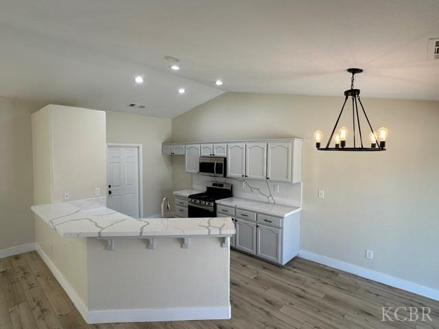 1824 W Spring Crest St, Hanford, CA 93230