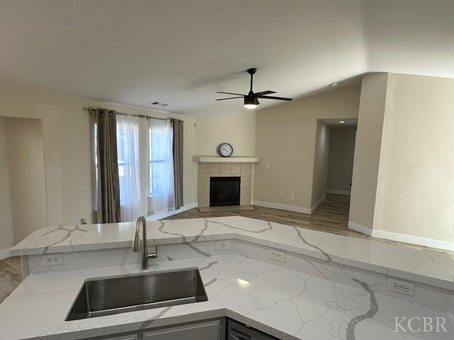 1824 W Spring Crest St, Hanford, CA 93230