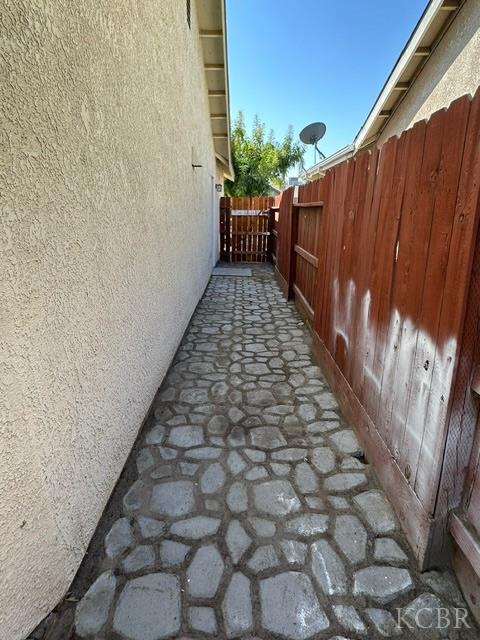 1824 W Spring Crest St, Hanford, CA 93230