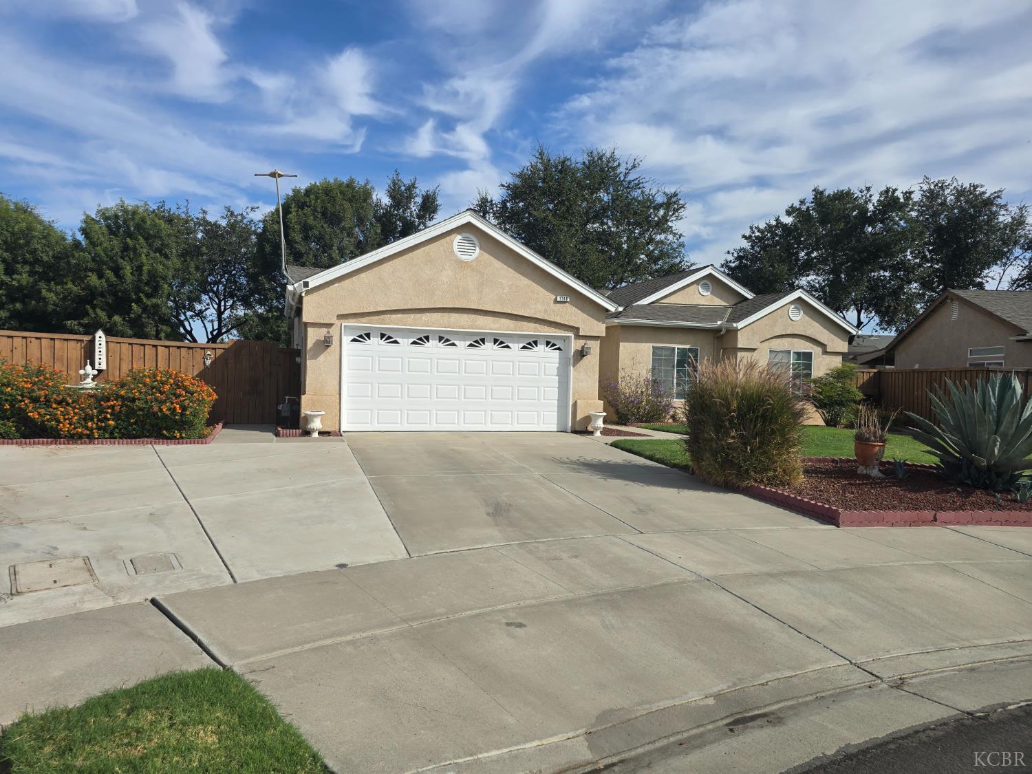 1798 Redbud St, Lemoore, CA 93245