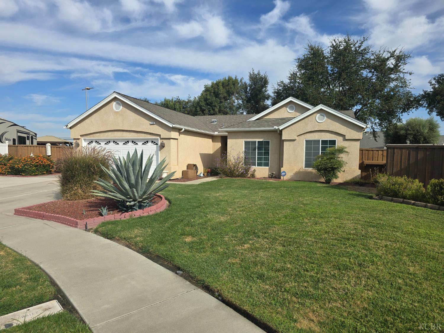 1798 Redbud St, Lemoore, CA 93245