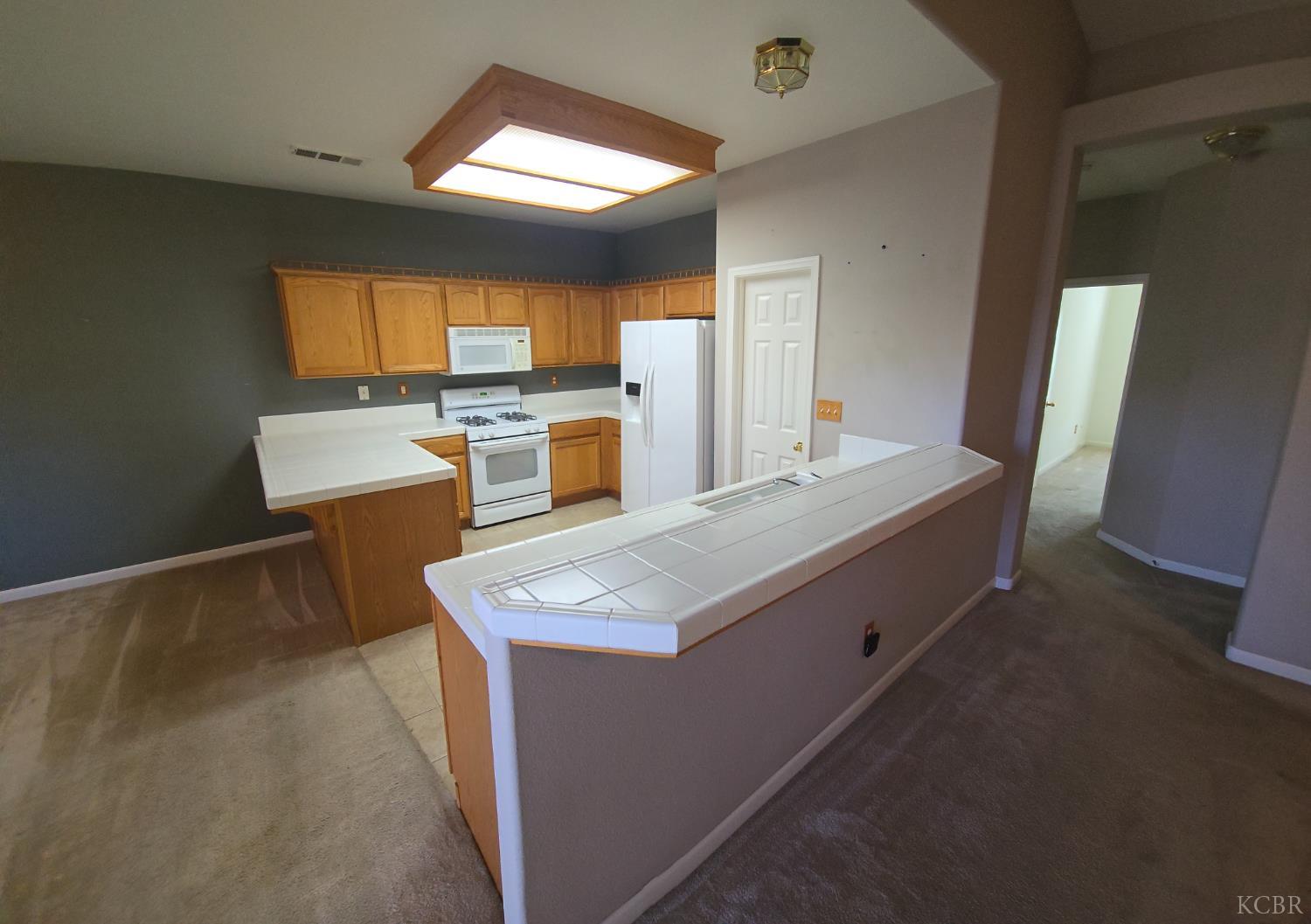 1798 Redbud St, Lemoore, CA 93245