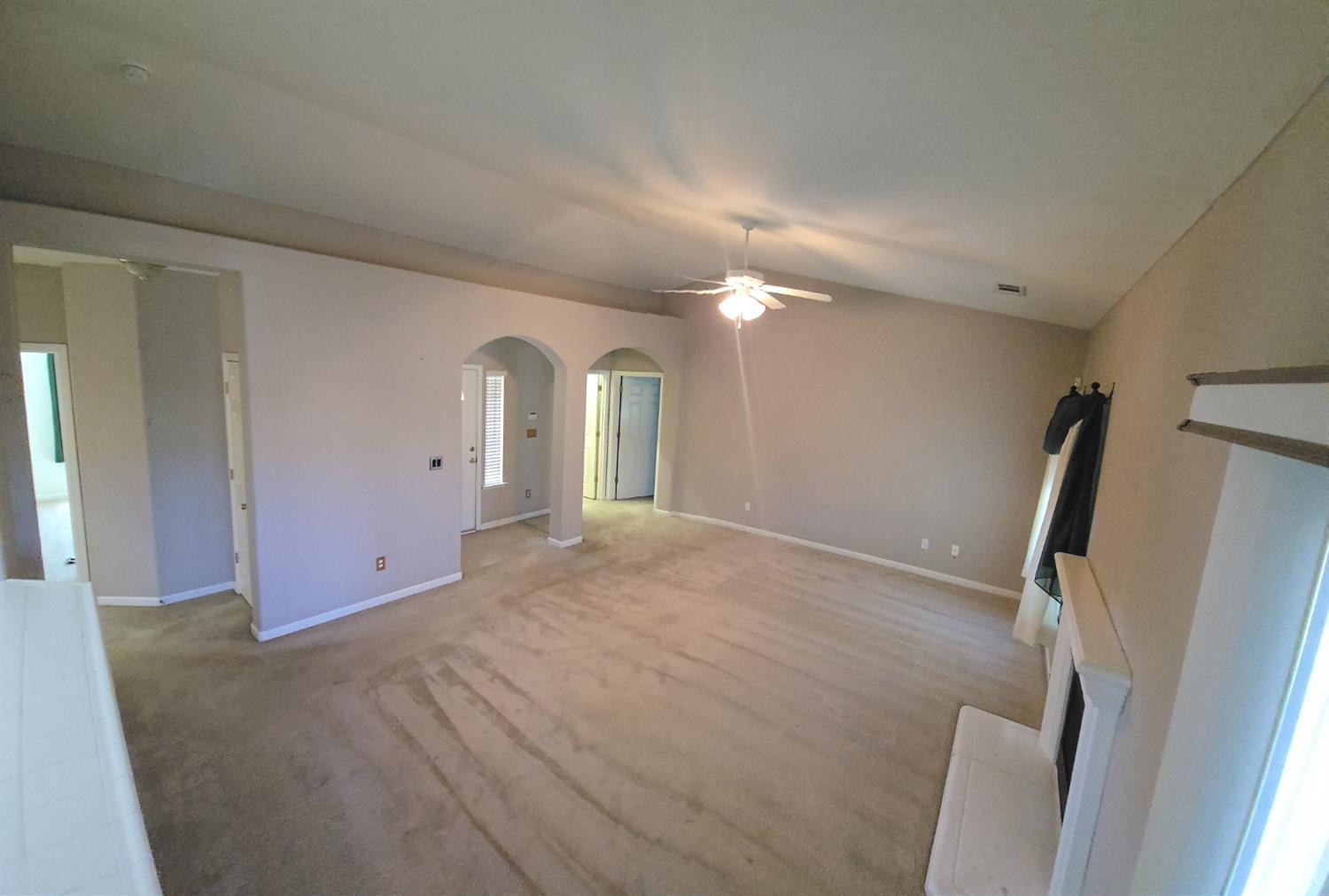 1798 Redbud St, Lemoore, CA 93245