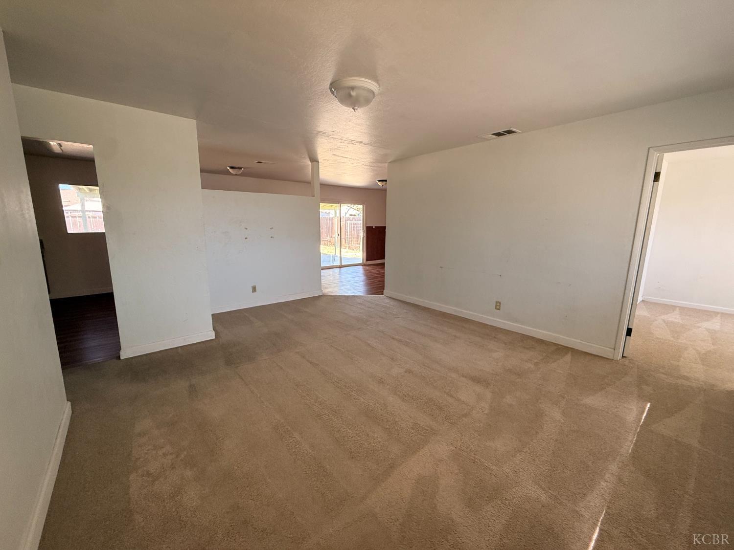 10840 Beverly Dr, Hanford, CA 93230