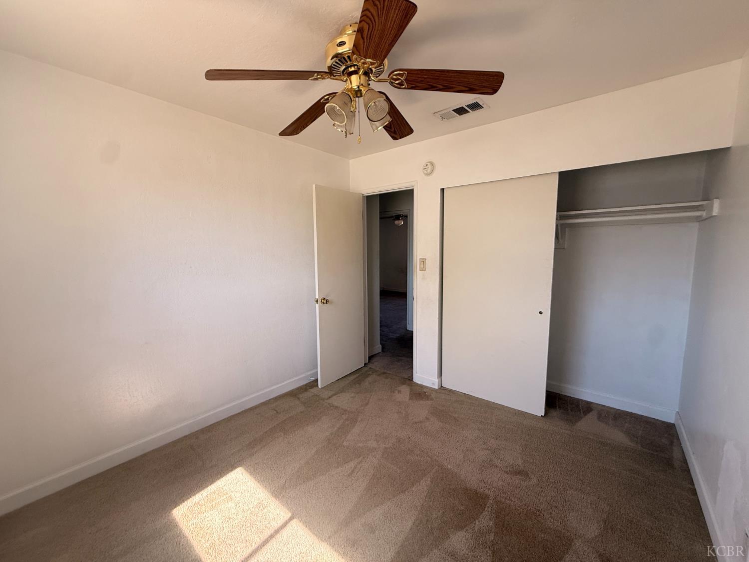 10840 Beverly Dr, Hanford, CA 93230