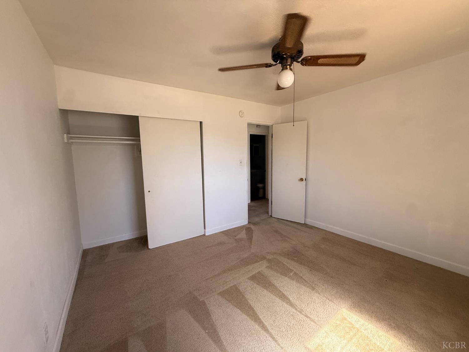 10840 Beverly Dr, Hanford, CA 93230