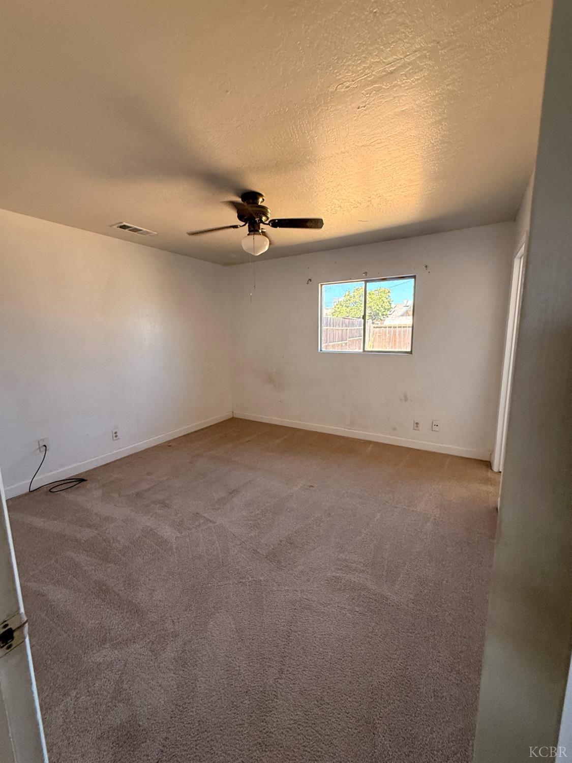 10840 Beverly Dr, Hanford, CA 93230