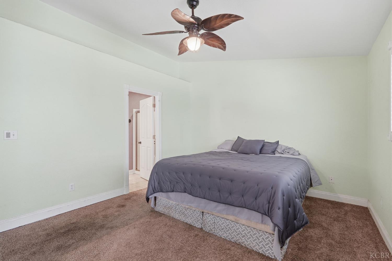 4029 E Meadow, Visalia, CA 93292