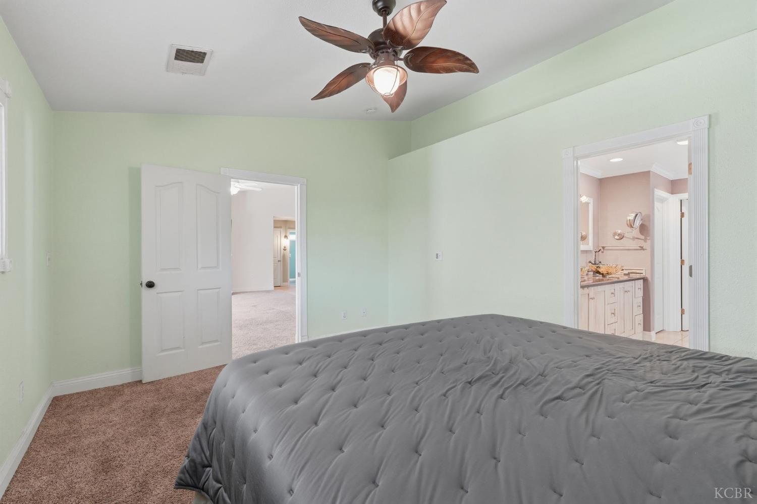 4029 E Meadow, Visalia, CA 93292
