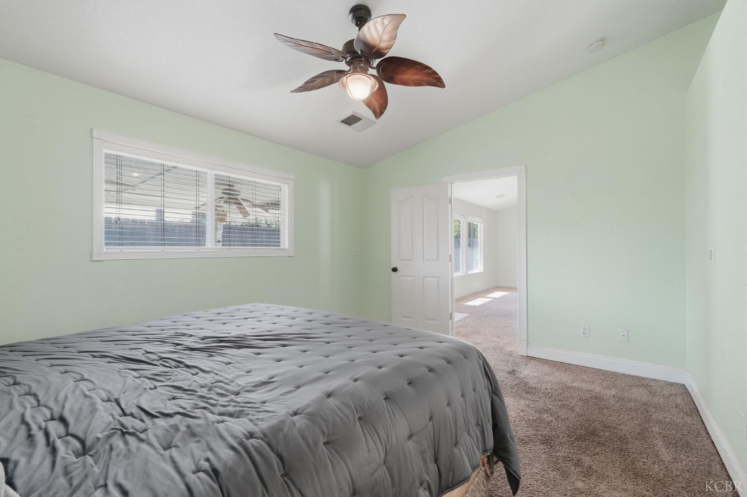 4029 E Meadow, Visalia, CA 93292