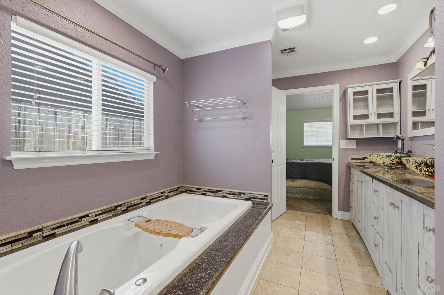 4029 E Meadow, Visalia, CA 93292