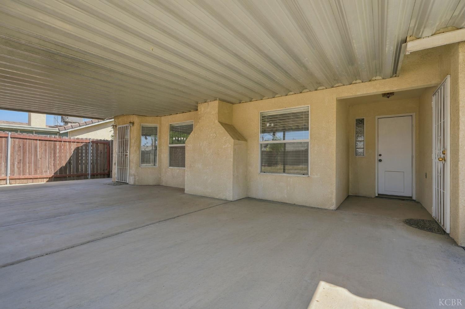 1914 Theresa Ave, Hanford, CA 93230
