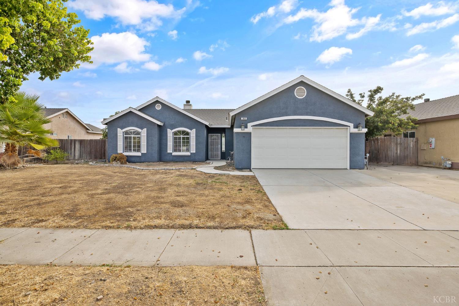 762 Holly Ave, Lemoore, CA 93245