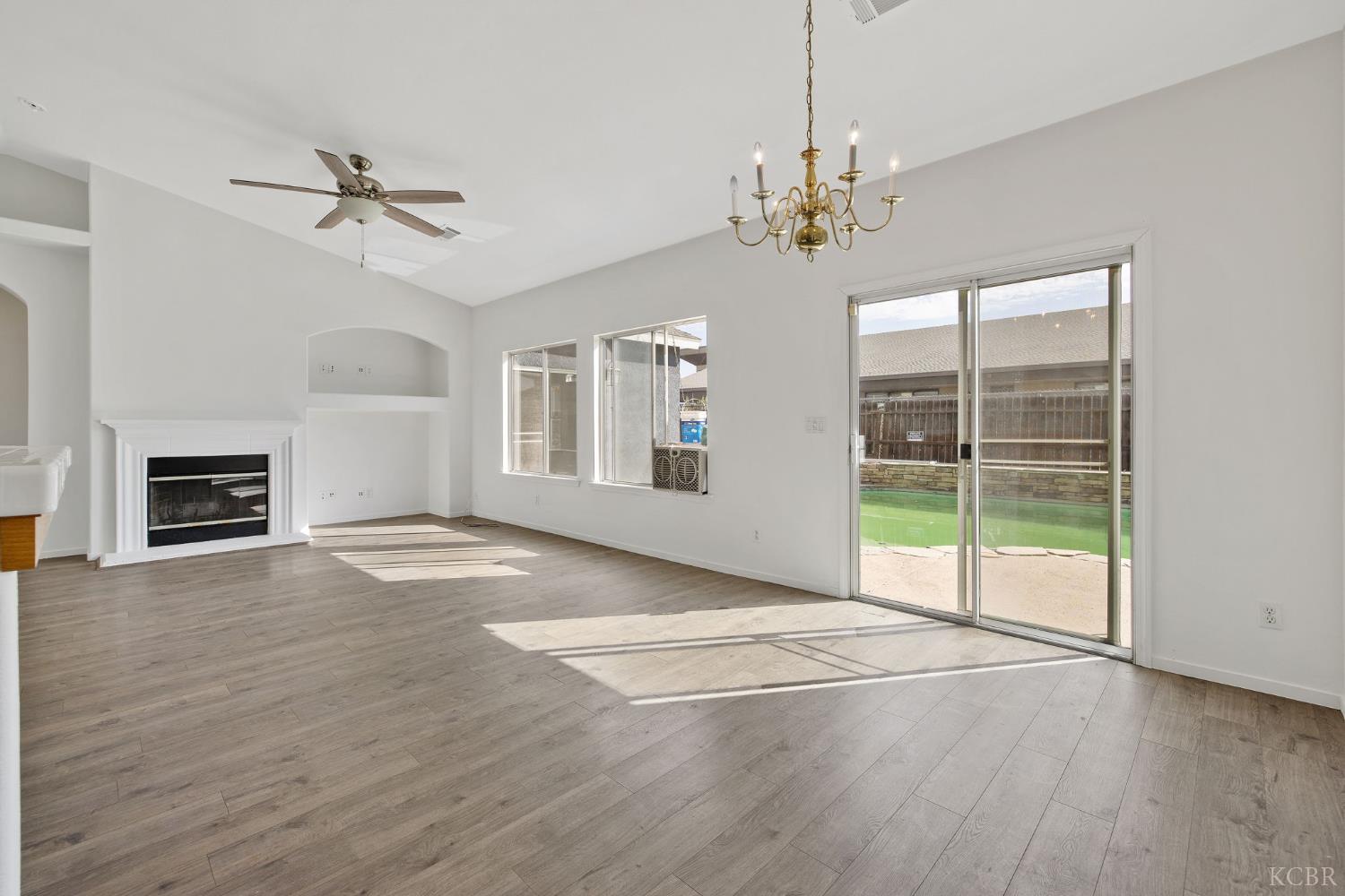 762 Holly Ave, Lemoore, CA 93245