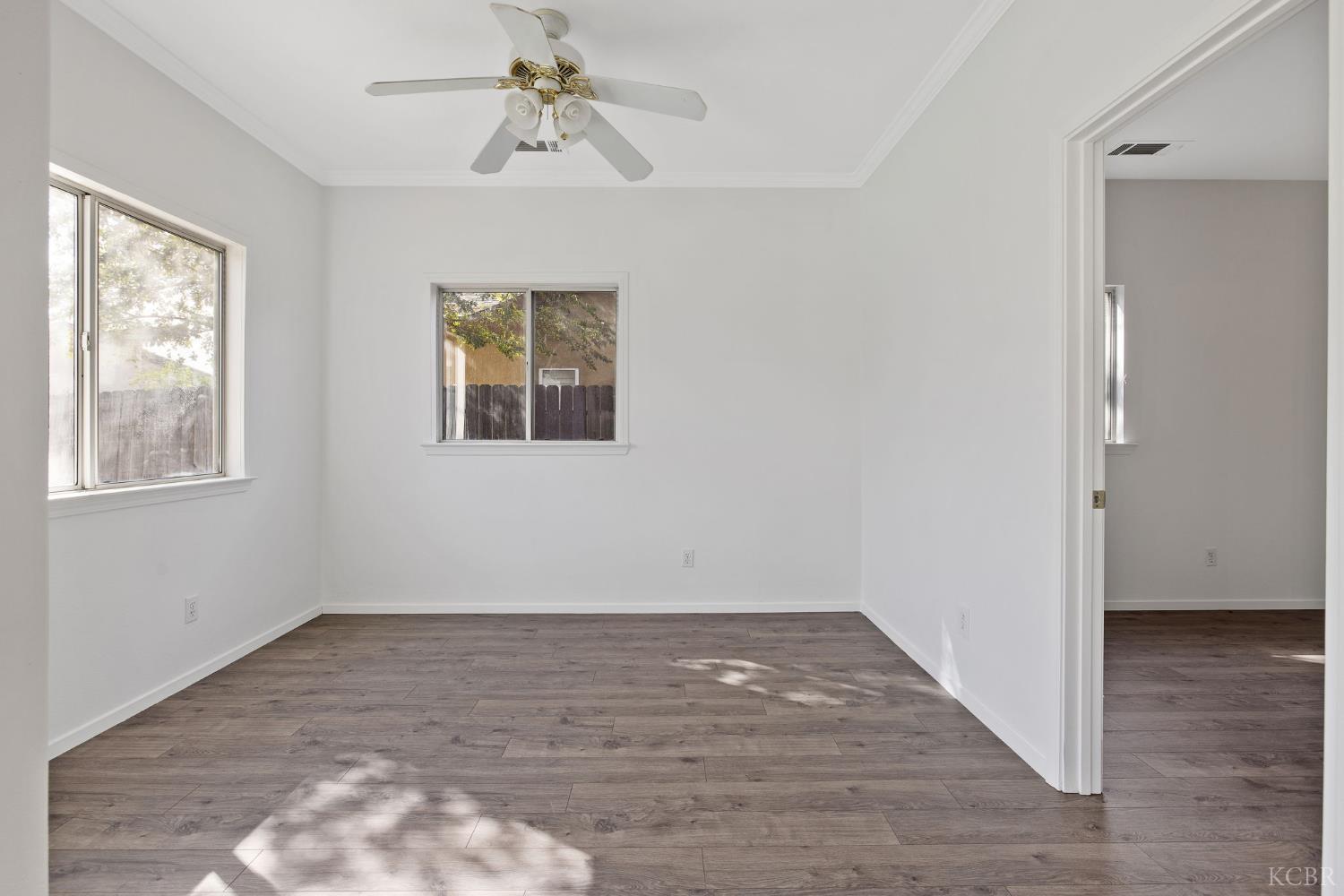762 Holly Ave, Lemoore, CA 93245