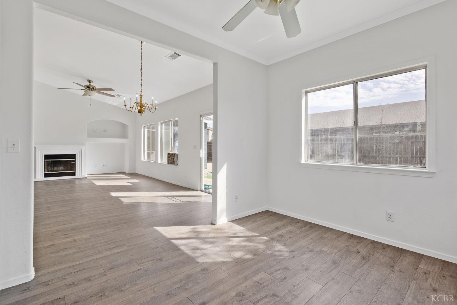 762 Holly Ave, Lemoore, CA 93245