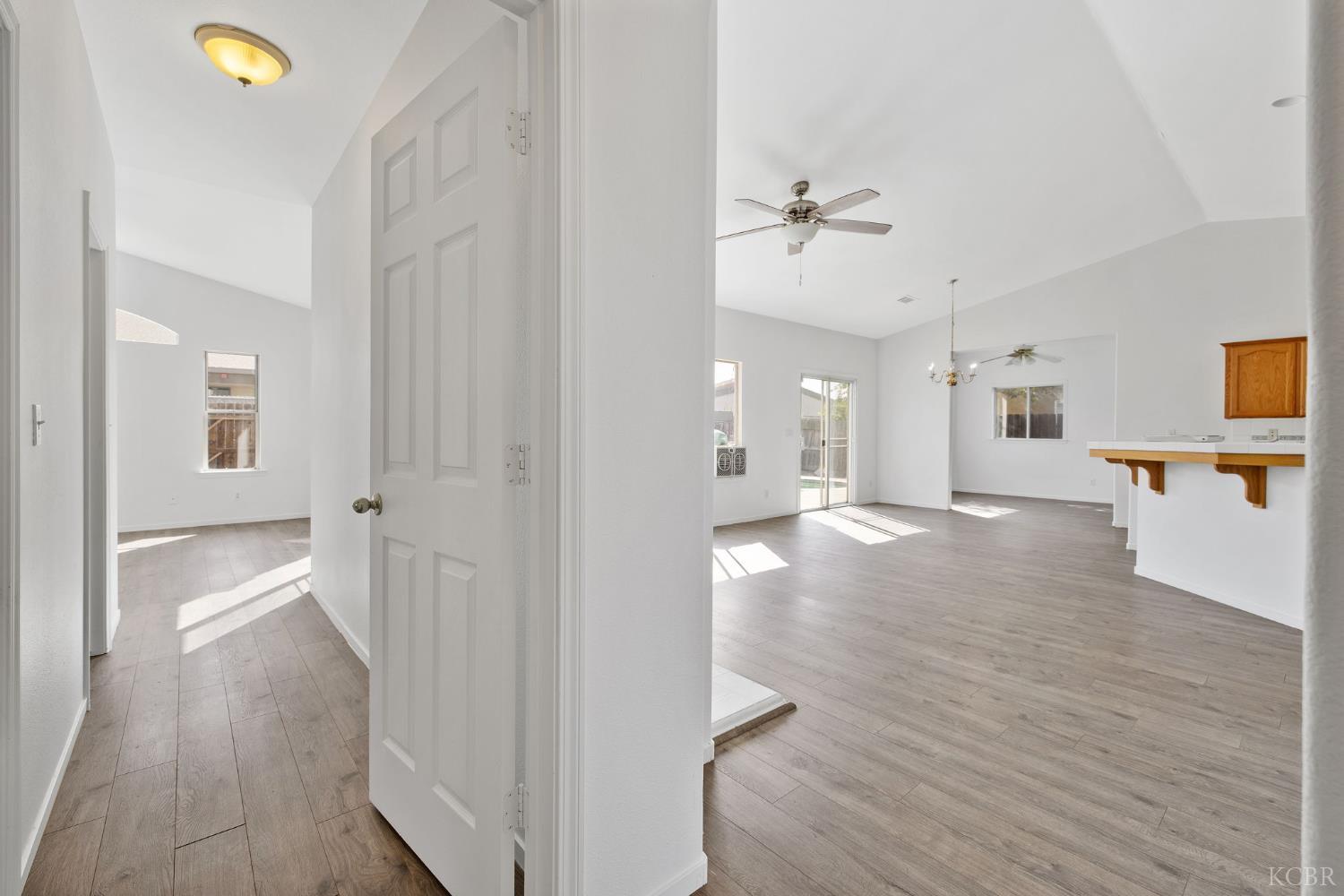 762 Holly Ave, Lemoore, CA 93245