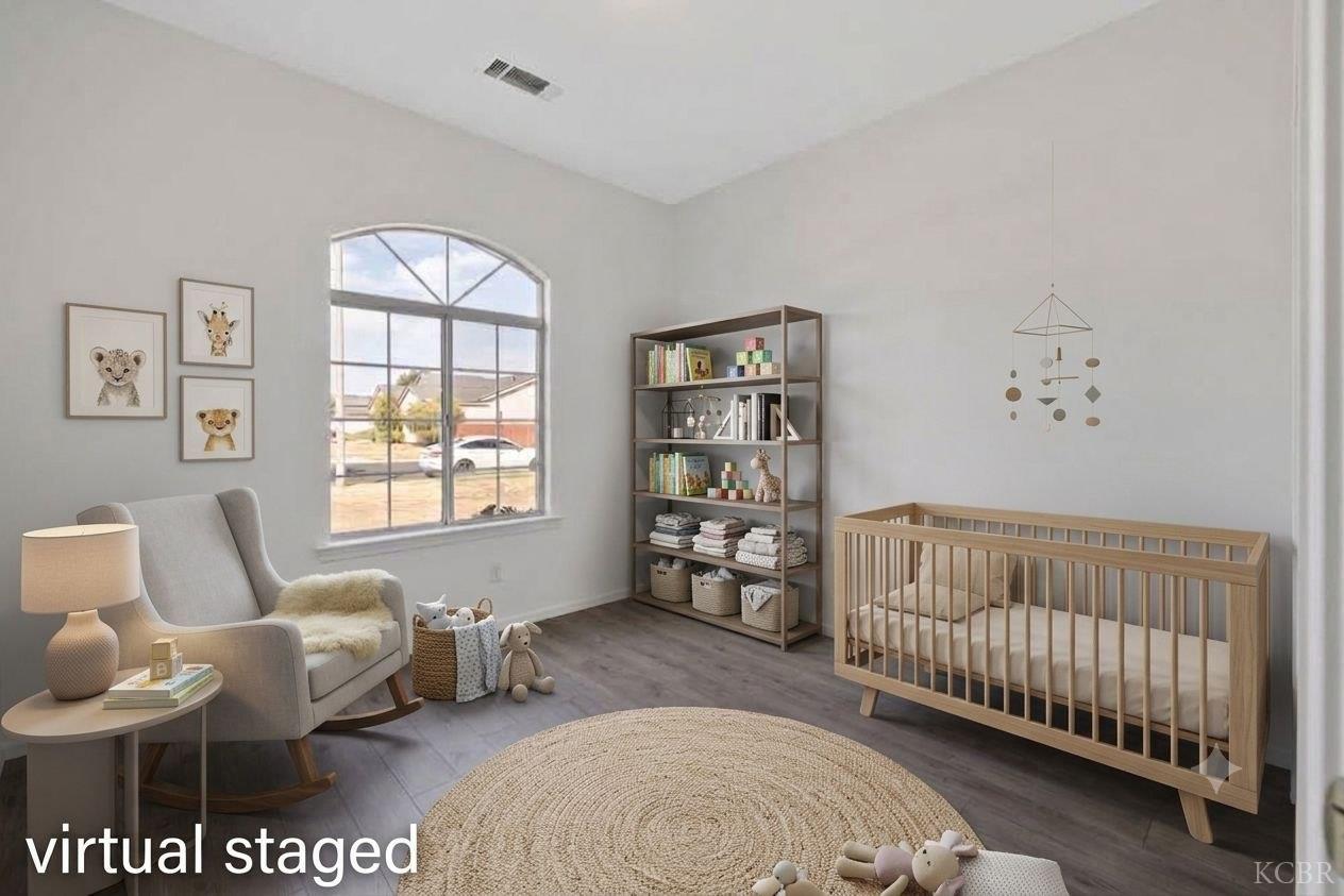762 Holly Ave, Lemoore, CA 93245