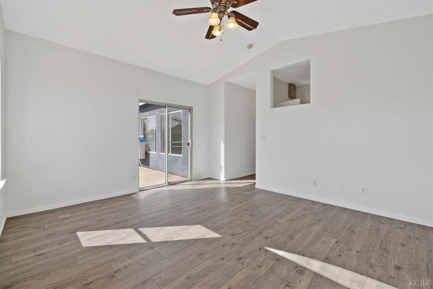 762 Holly Ave, Lemoore, CA 93245