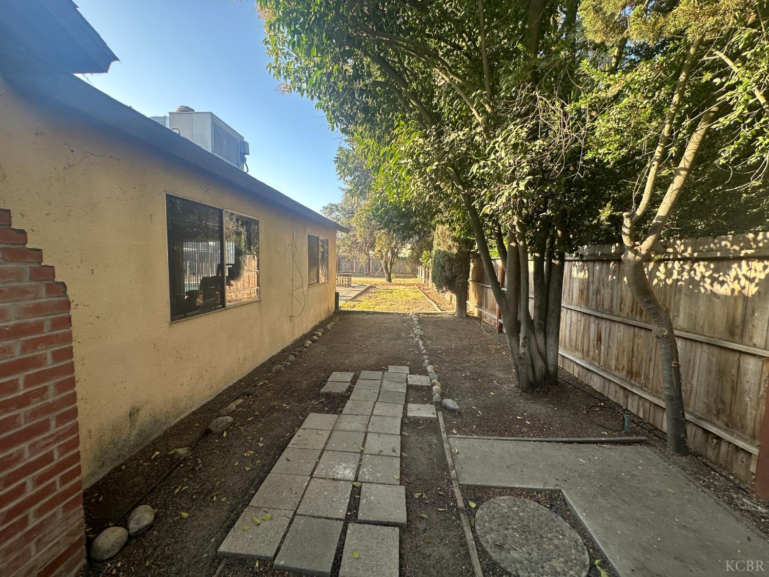 2201 Philip Ave, Corcoran, CA 93212