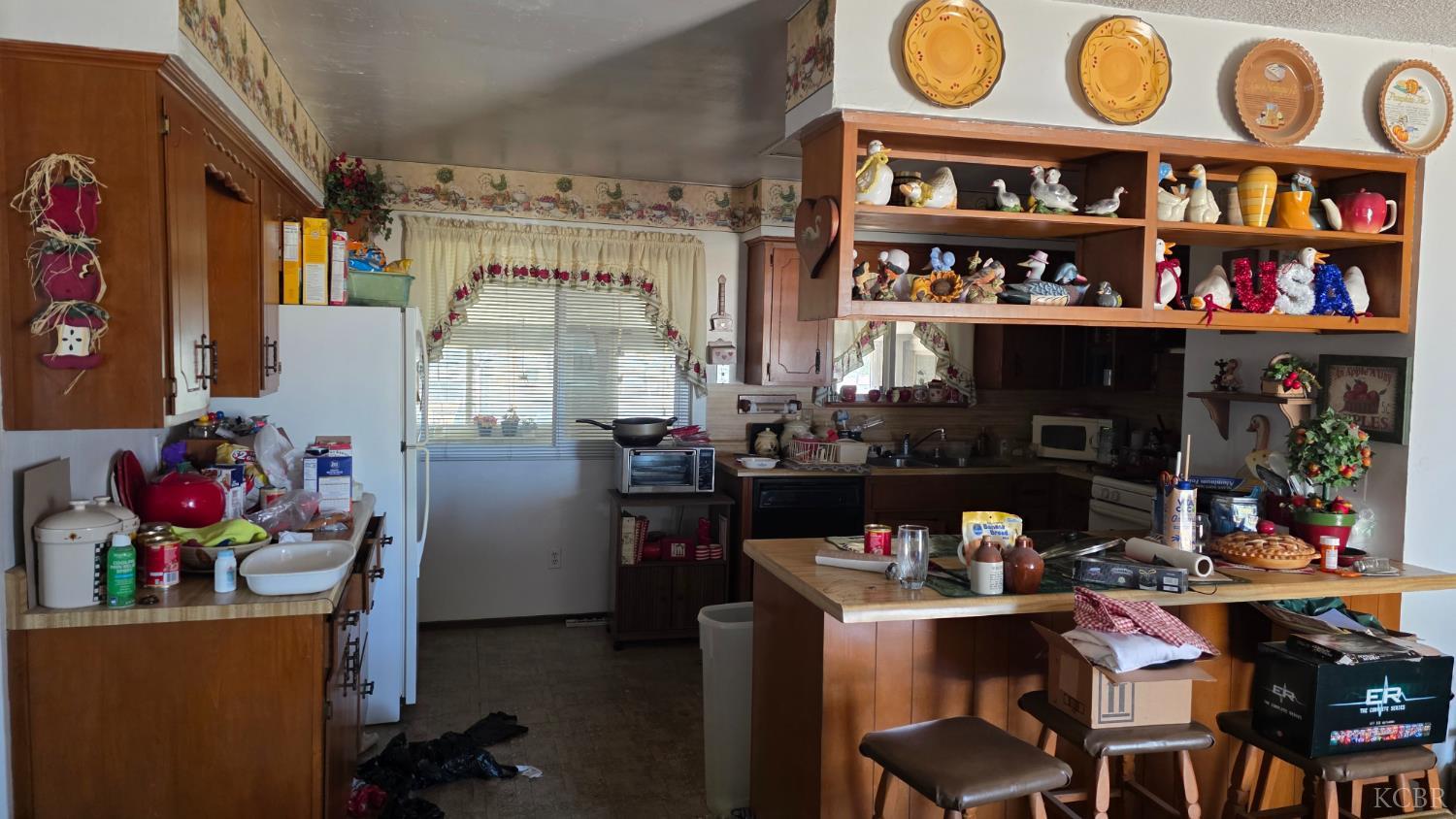 631 E Costner St, Farmersville, CA 93223