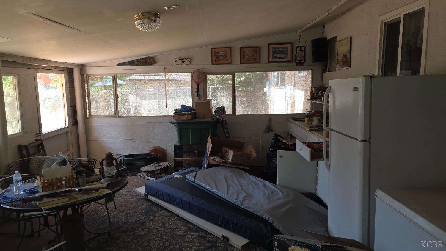 631 E Costner St, Farmersville, CA 93223