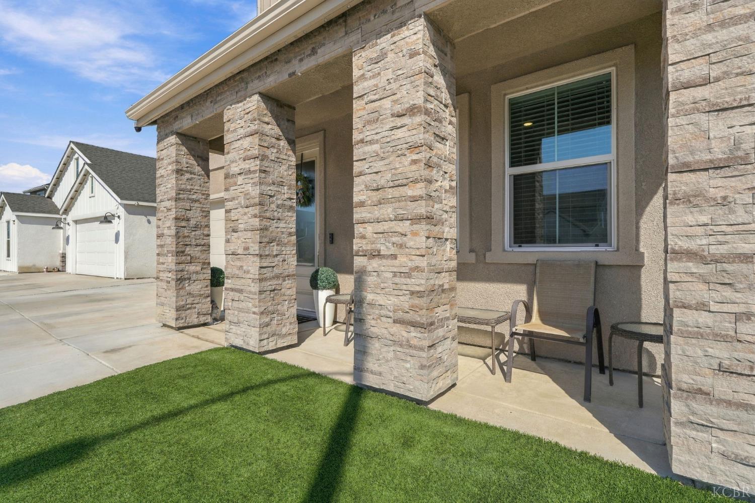 532 Vanderbilt Dr, Lemoore, CA 93245