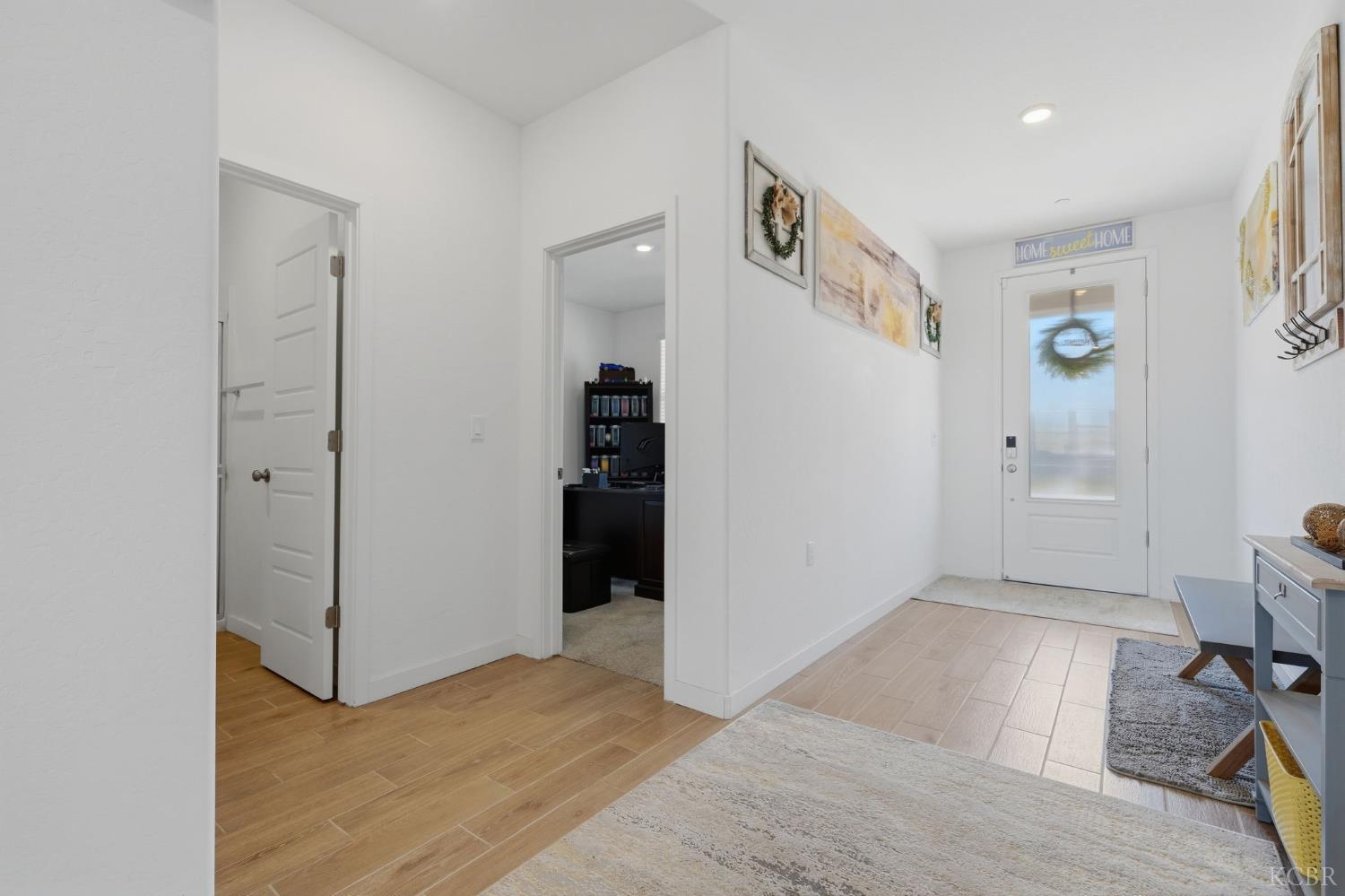 532 Vanderbilt Dr, Lemoore, CA 93245