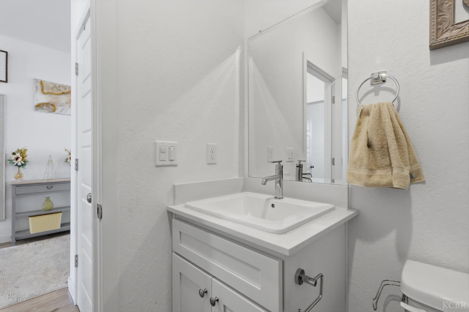 532 Vanderbilt Dr, Lemoore, CA 93245