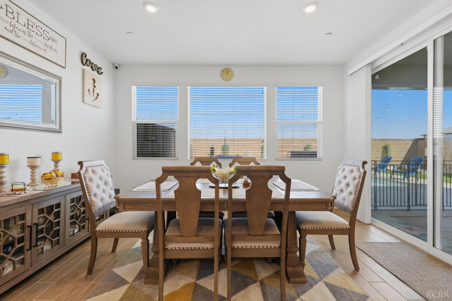 532 Vanderbilt Dr, Lemoore, CA 93245