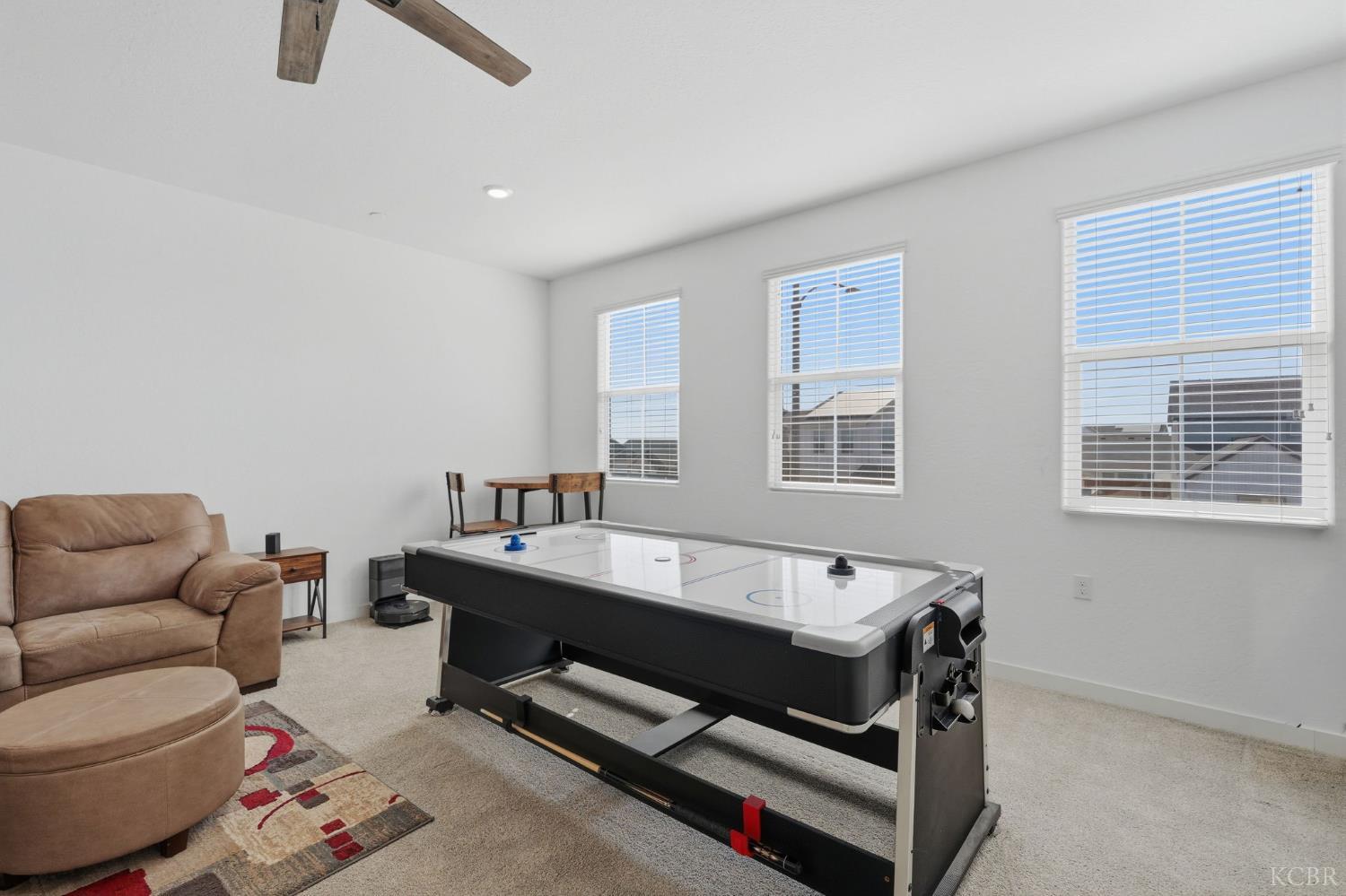 532 Vanderbilt Dr, Lemoore, CA 93245