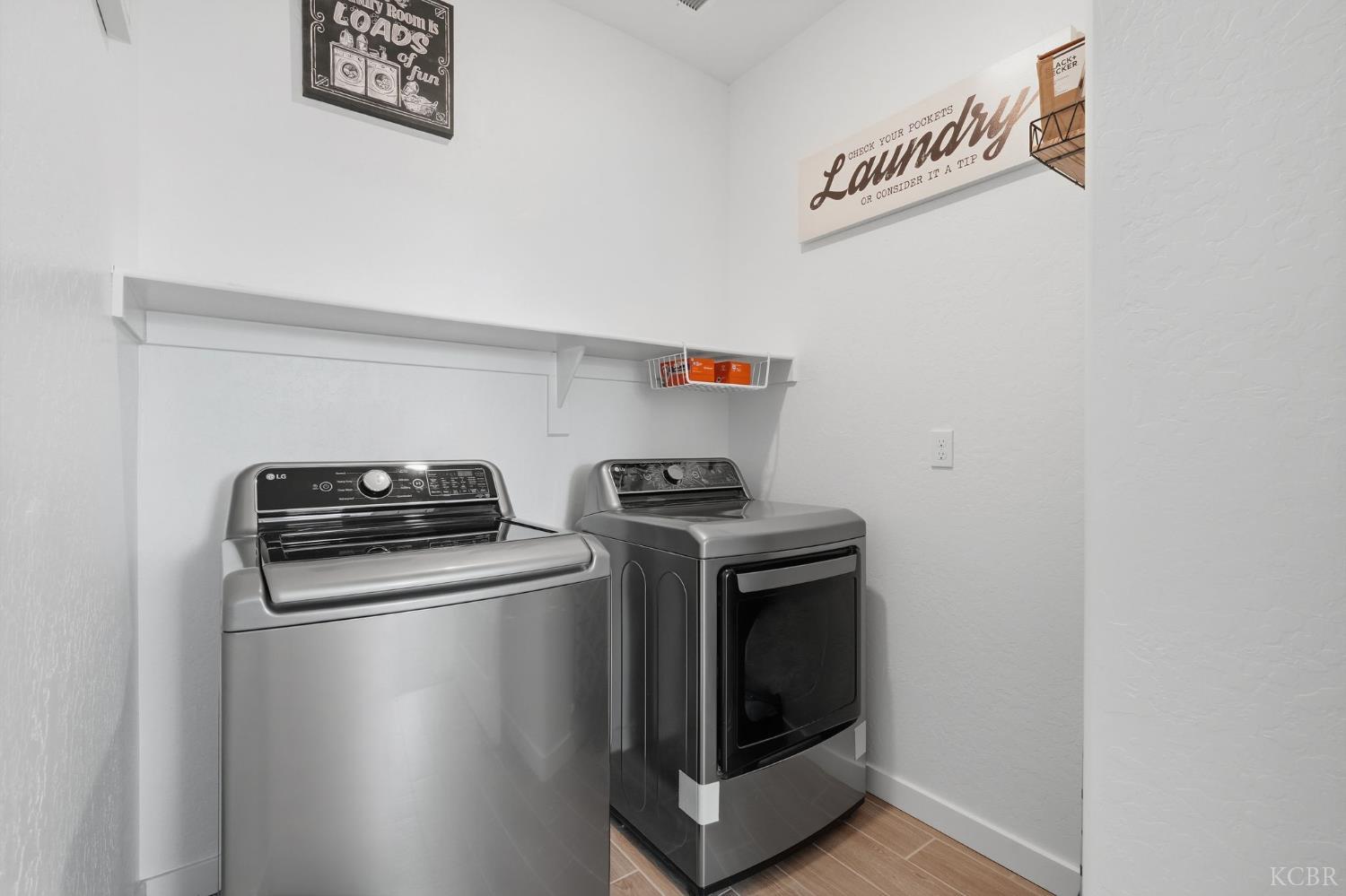 532 Vanderbilt Dr, Lemoore, CA 93245