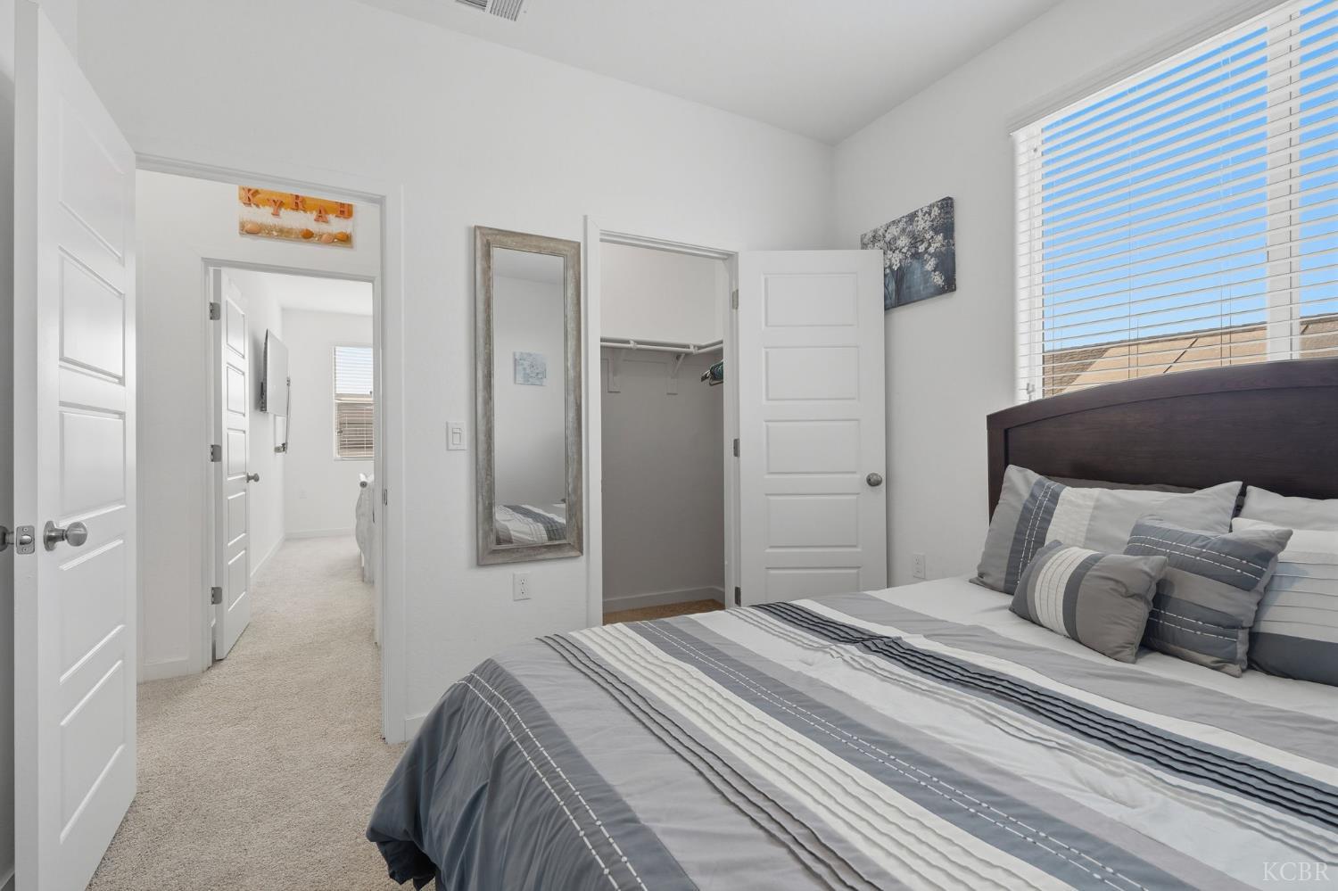 532 Vanderbilt Dr, Lemoore, CA 93245