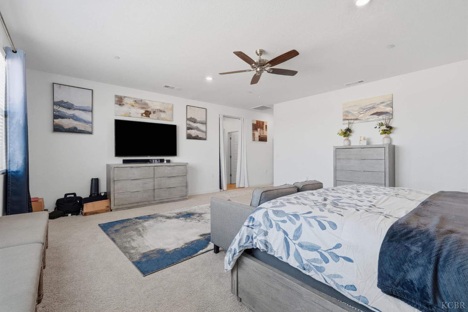 532 Vanderbilt Dr, Lemoore, CA 93245