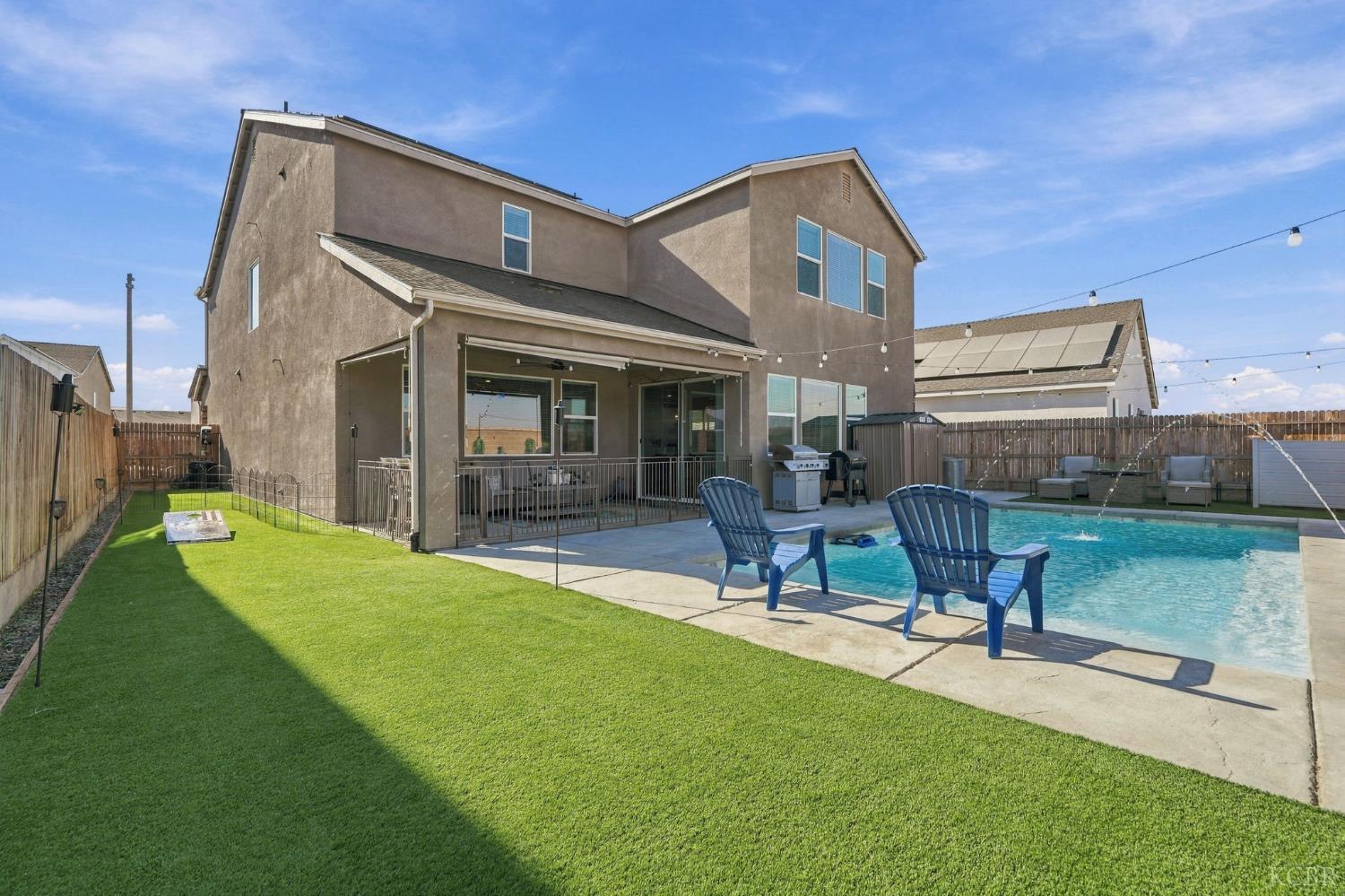 532 Vanderbilt Dr, Lemoore, CA 93245
