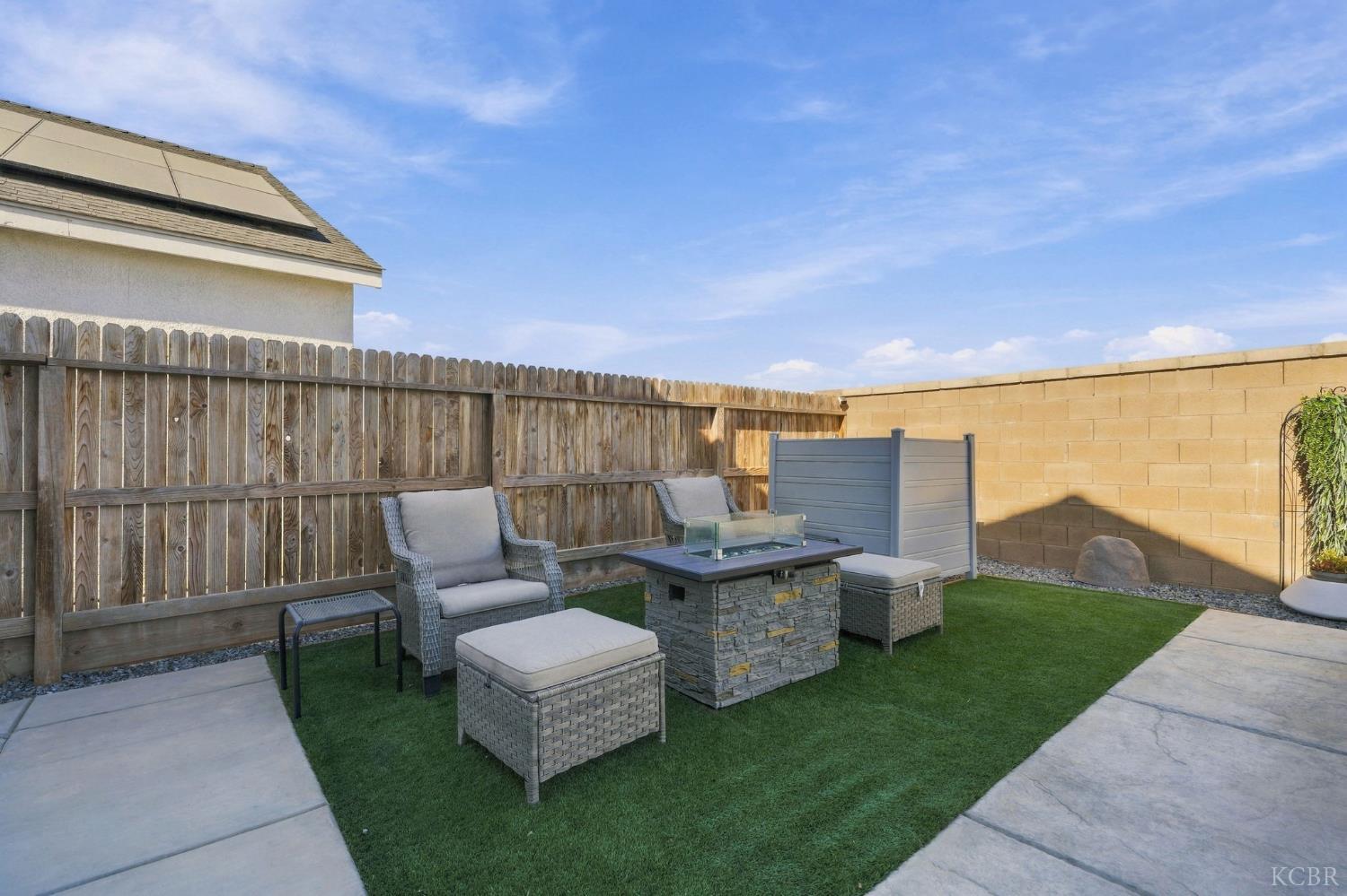 532 Vanderbilt Dr, Lemoore, CA 93245
