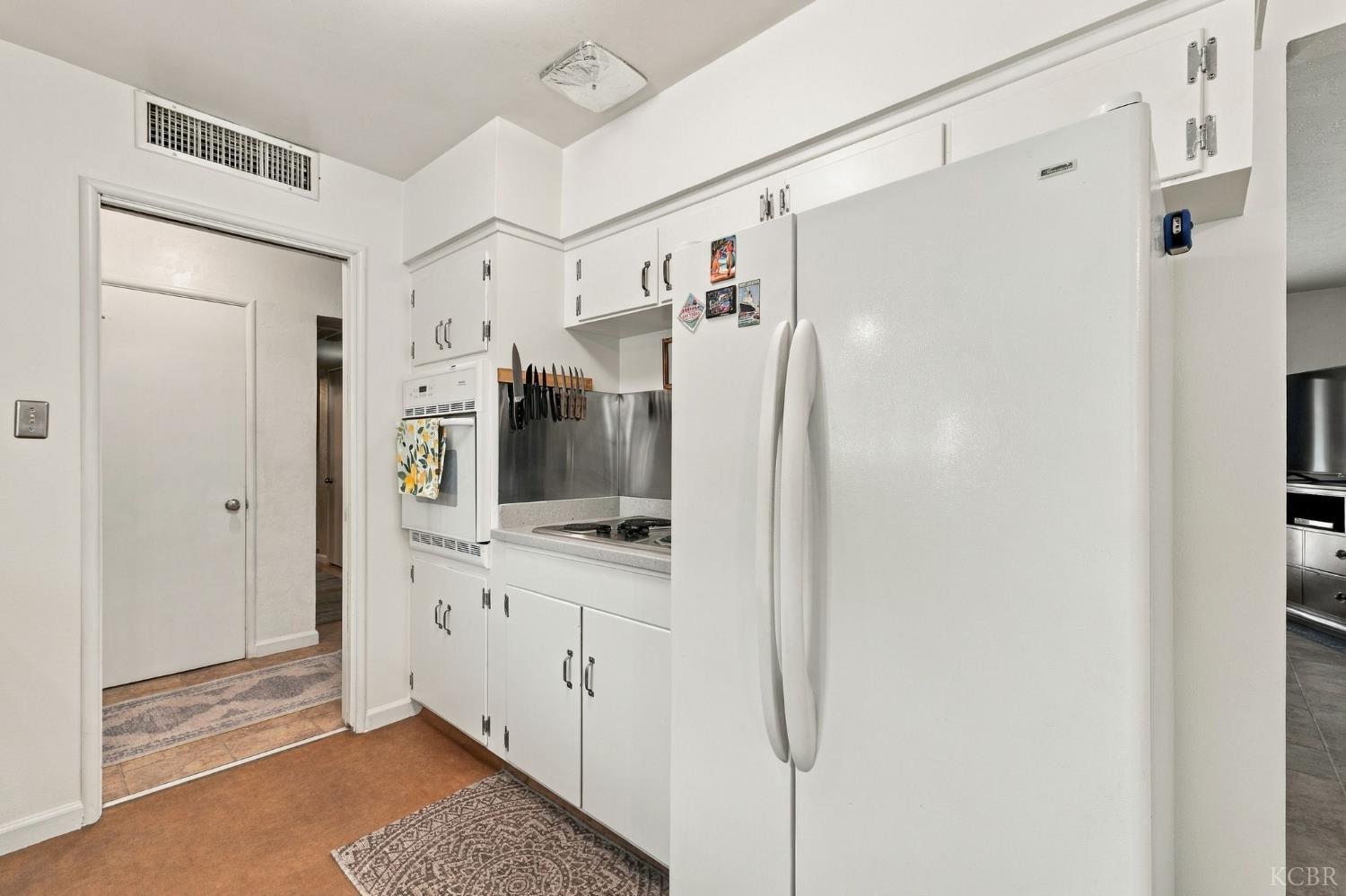 3985 N Tollhouse Rd, Fresno, CA 93726
