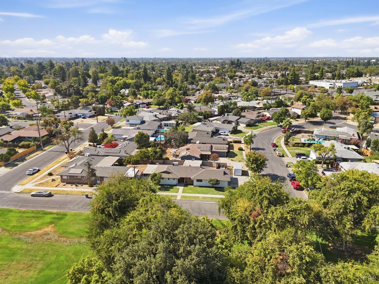 3985 N Tollhouse Rd, Fresno, CA 93726