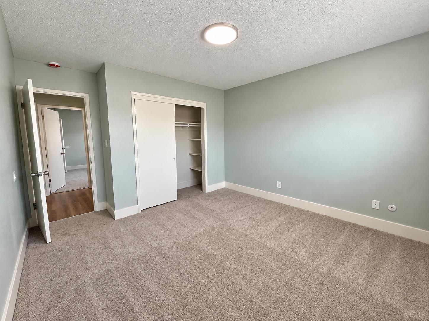 1565 Lark St, Hanford, CA 93230
