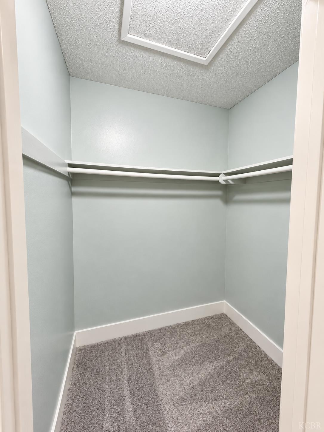 1565 Lark St, Hanford, CA 93230