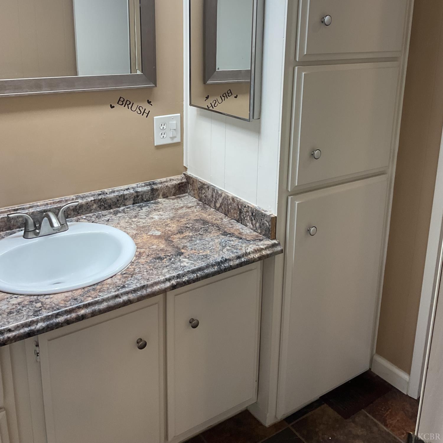1255 W grangeville, Hanford, CA 93230