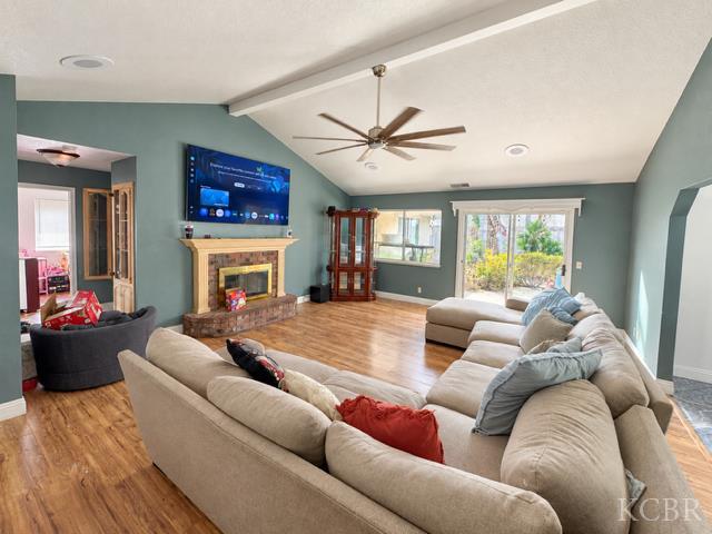 1621 N Maple St E, Visalia, CA 93292