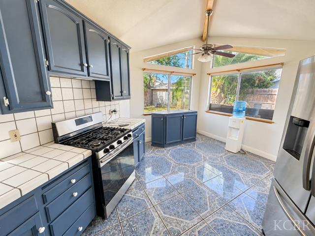 1621 N Maple St E, Visalia, CA 93292