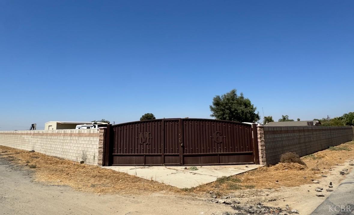 0 520-111-36-00-5, Delano, CA 93215