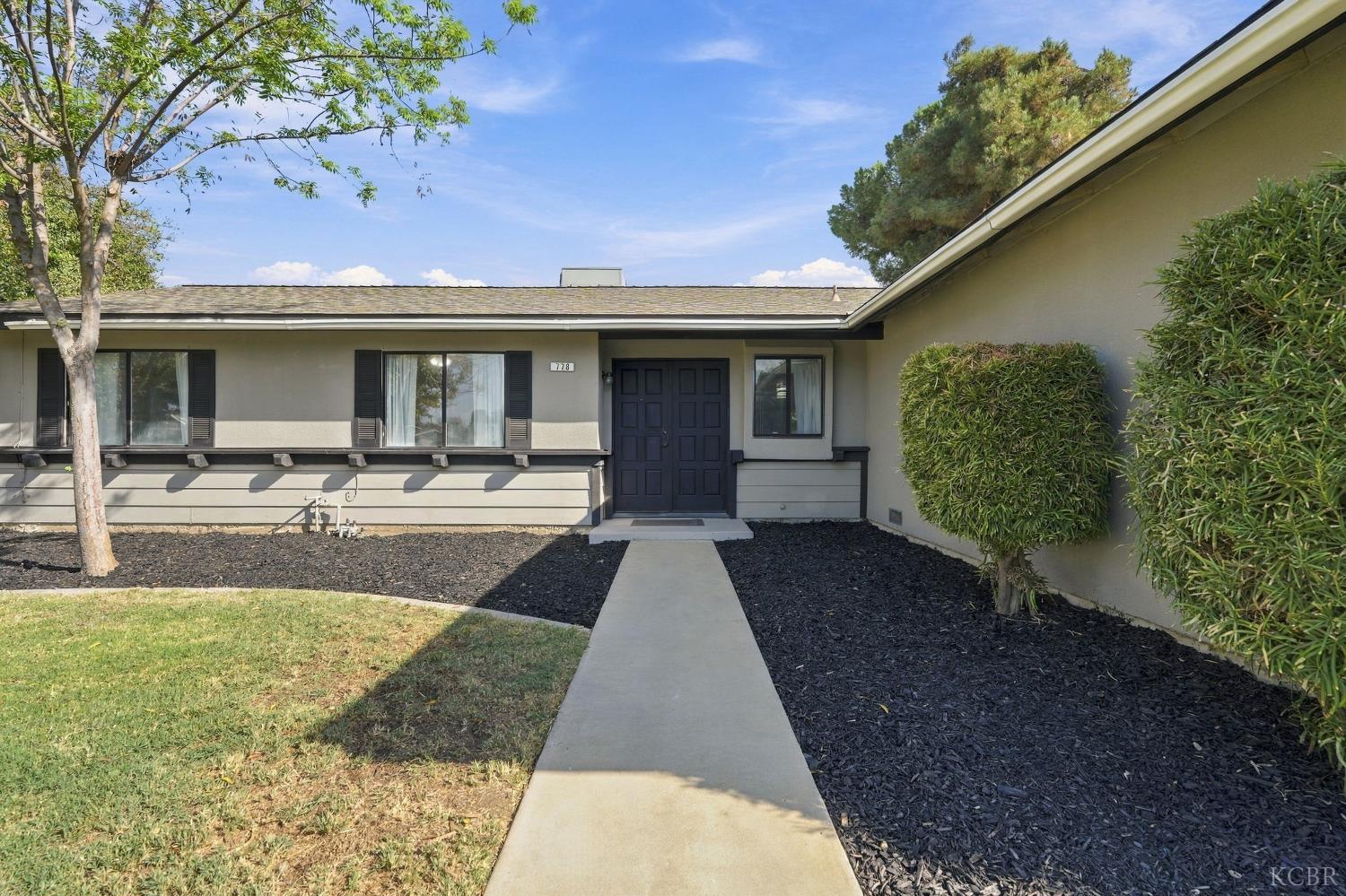 778 Lakewood Dr, Hanford, CA 93230