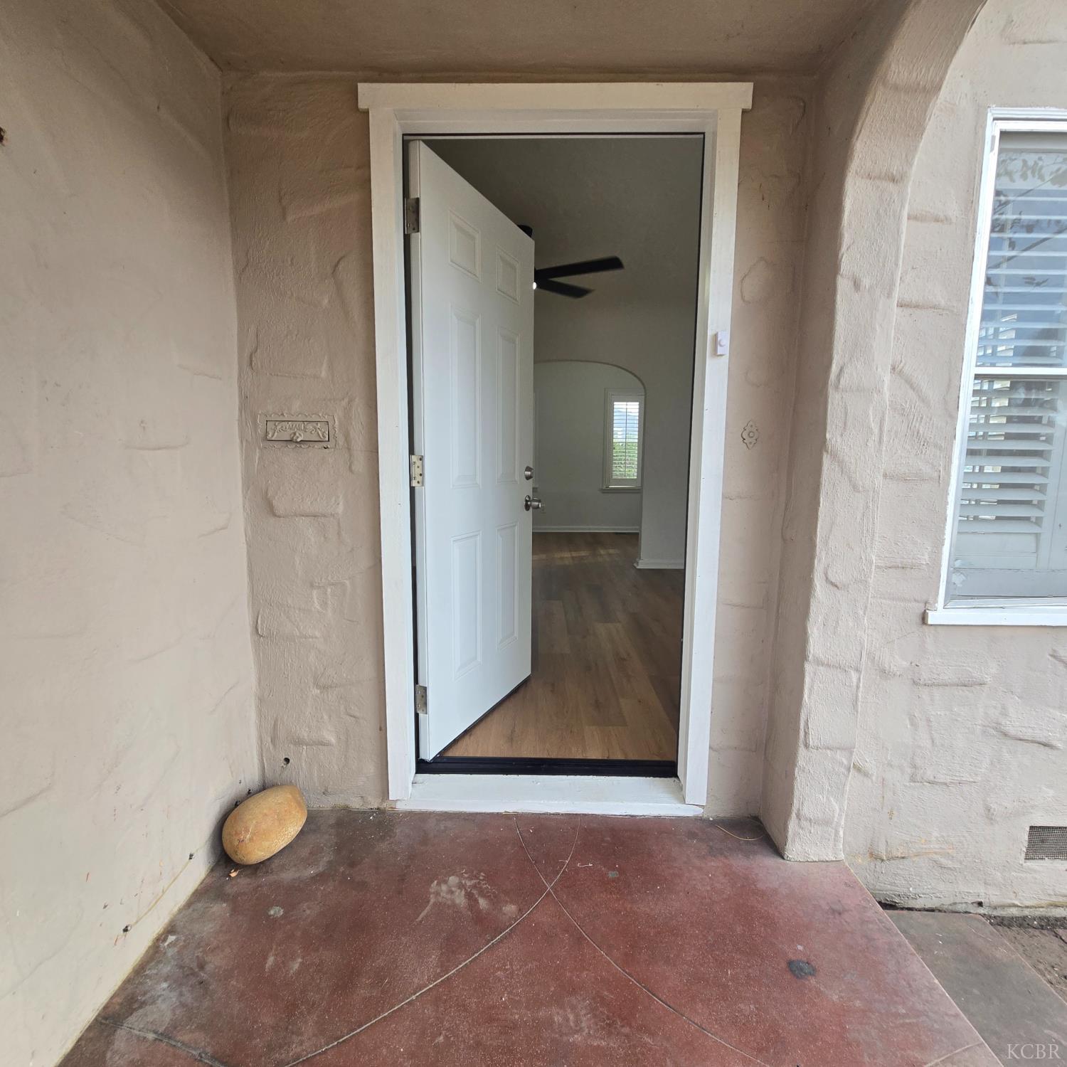 707 N Harris St, Hanford, CA 93230