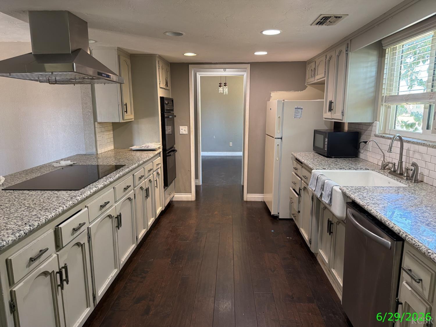1192 Ashland Dr, Lemoore, CA 93245