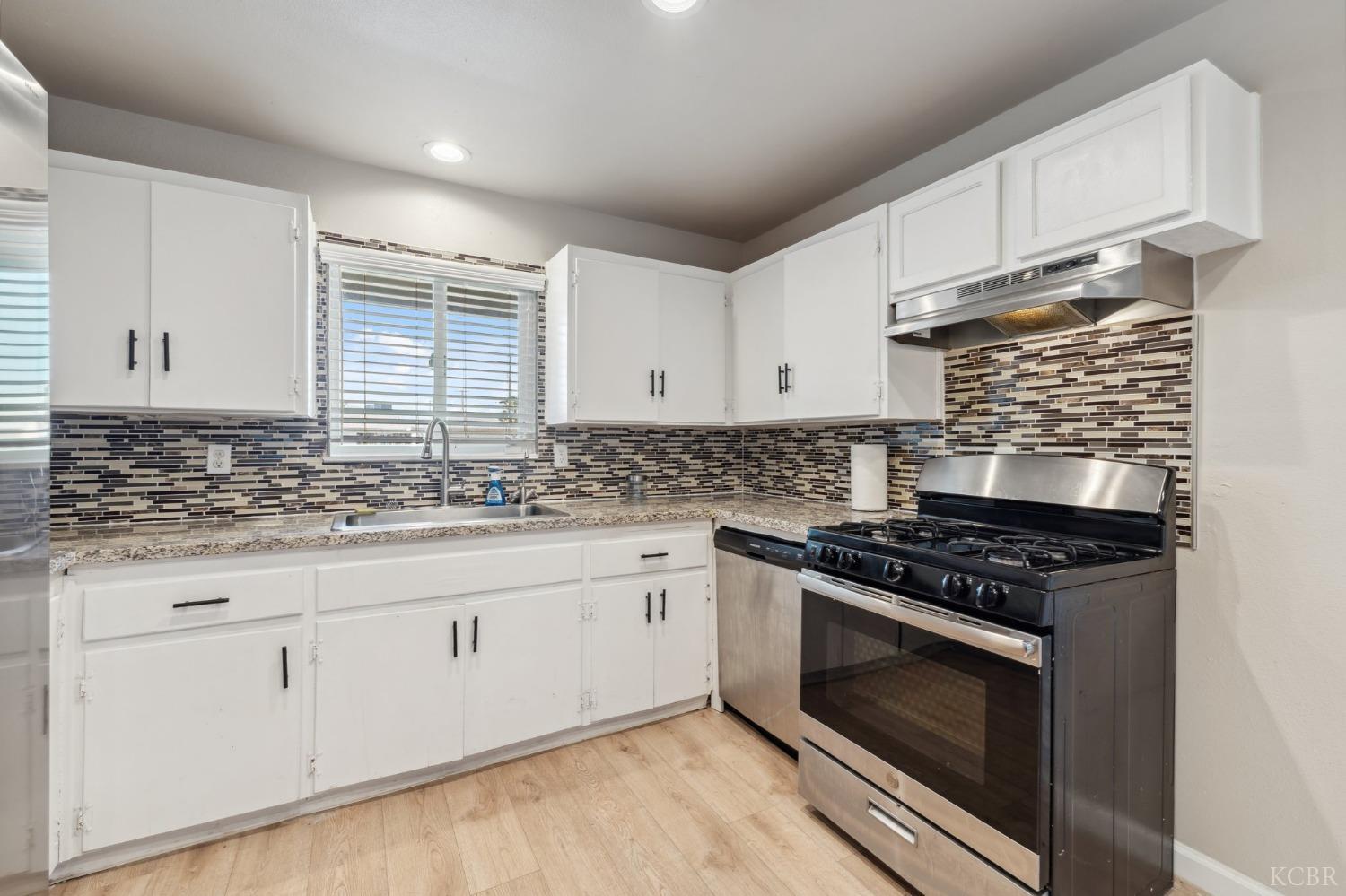 8620 La Vaca Way, Hanford, CA 93230