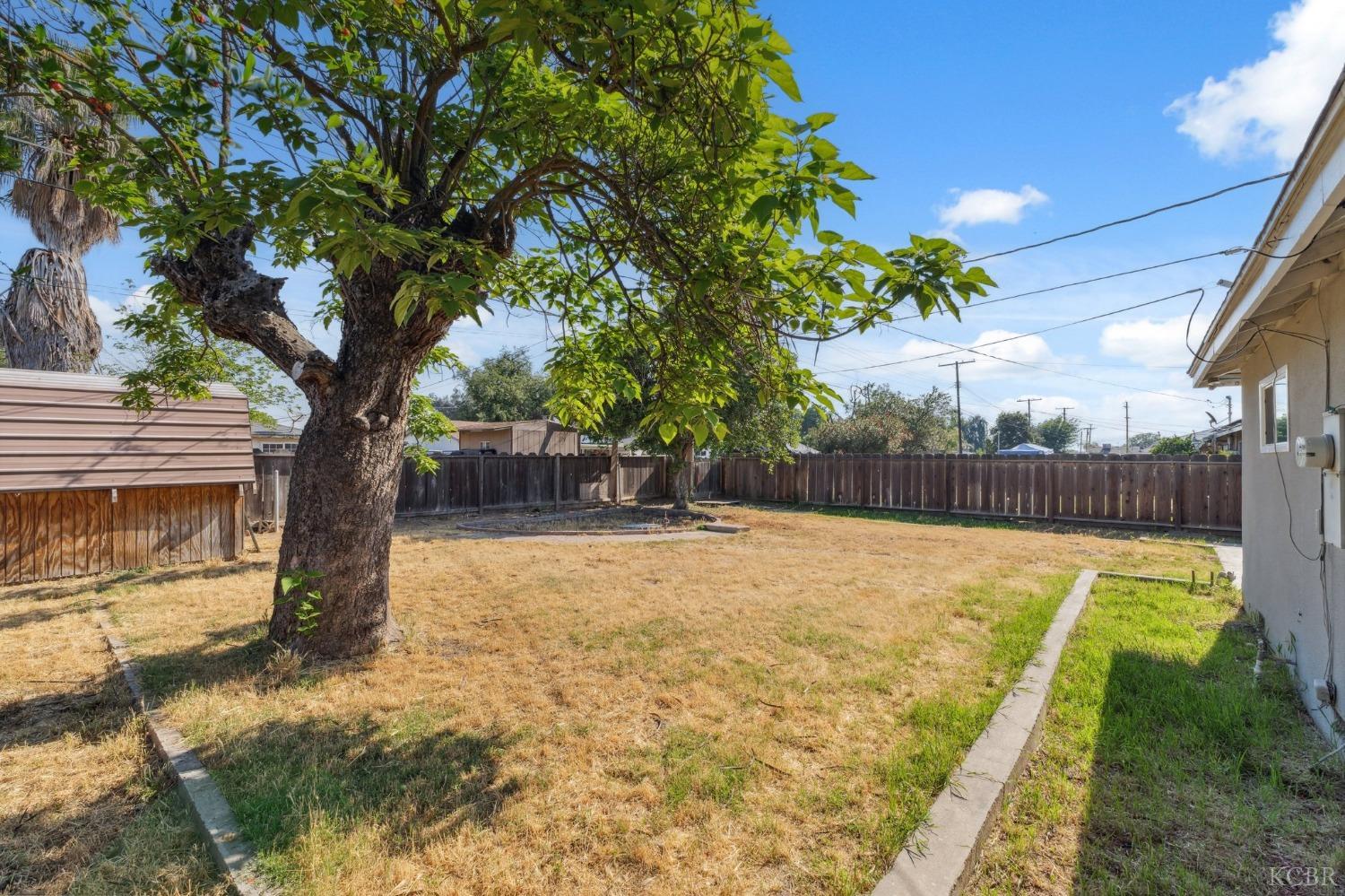 8620 La Vaca Way, Hanford, CA 93230