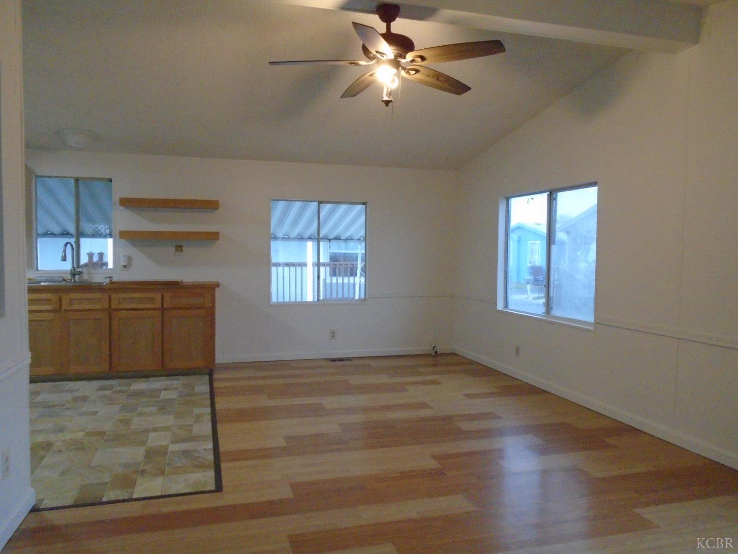 860 #18 E Grangeville Blvd, Hanford, CA 93230